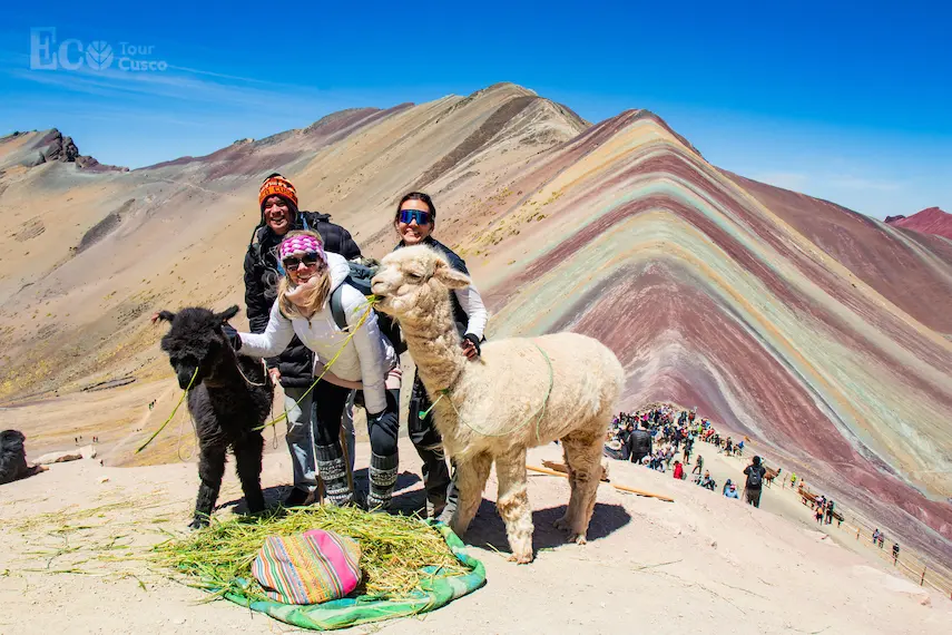 view point rainbow mountain tour