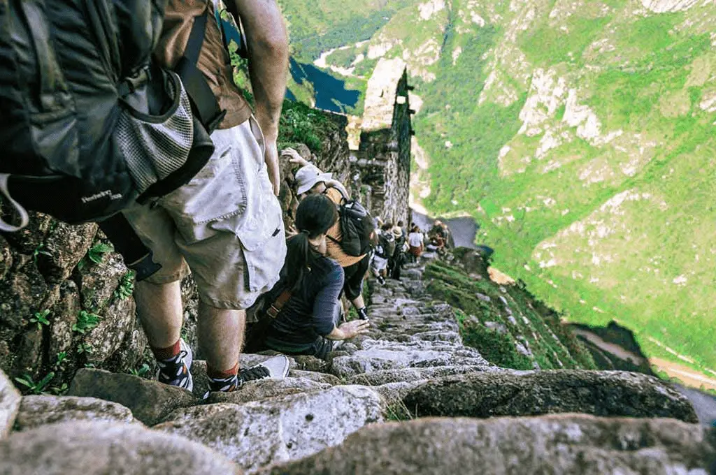 huayna-picchu stairs of death