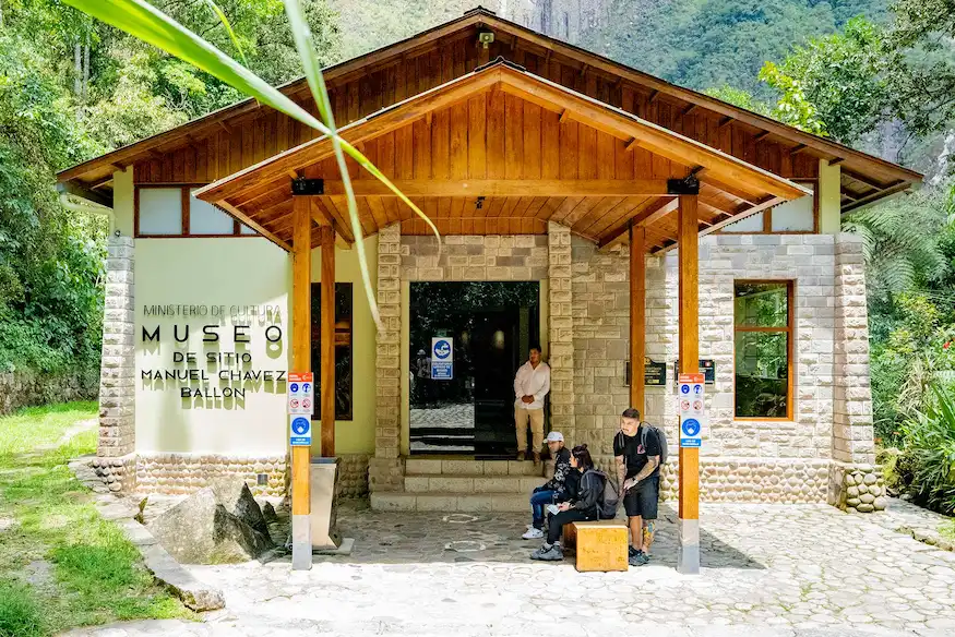 machu picchu site museo manuel chavez ballon