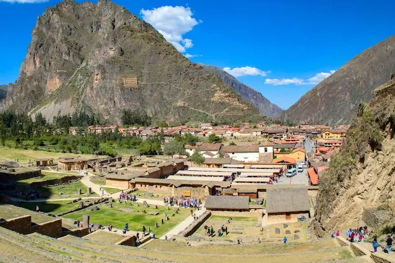 Ollantaytambo-Sacred-Valley.webp