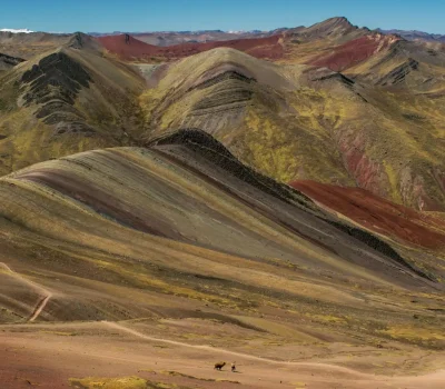 montañas de colores