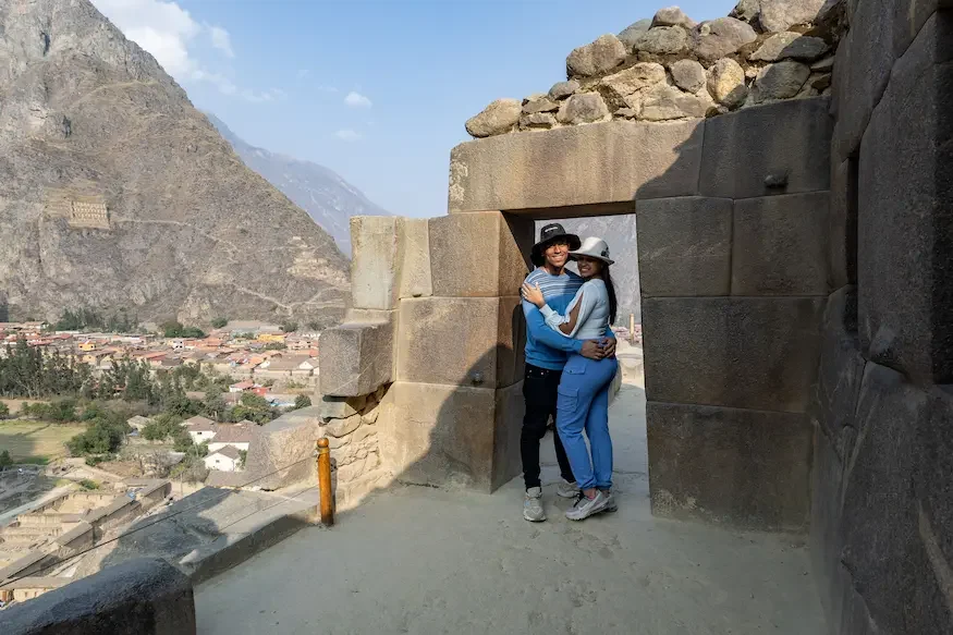 photo traveler in ollantaytabmo