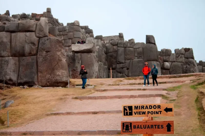 sacsayhuaman-city-tour-cusco.webp